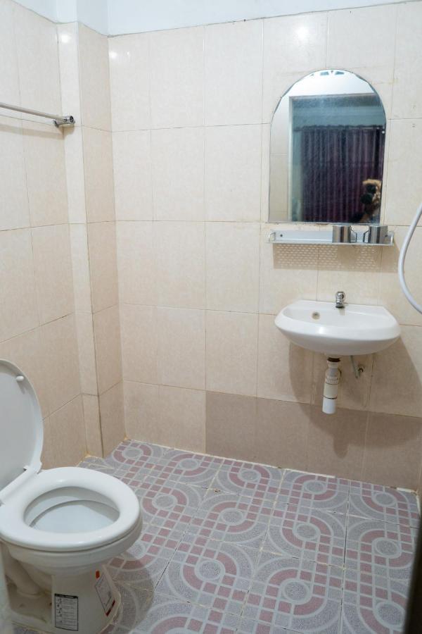 Empire House, Phnom Penh Hotel Екстериор снимка