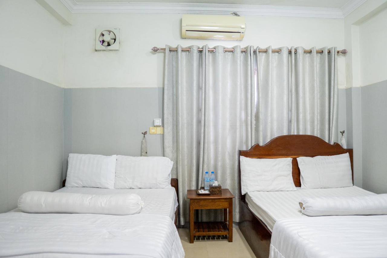 Empire House, Phnom Penh Hotel Екстериор снимка